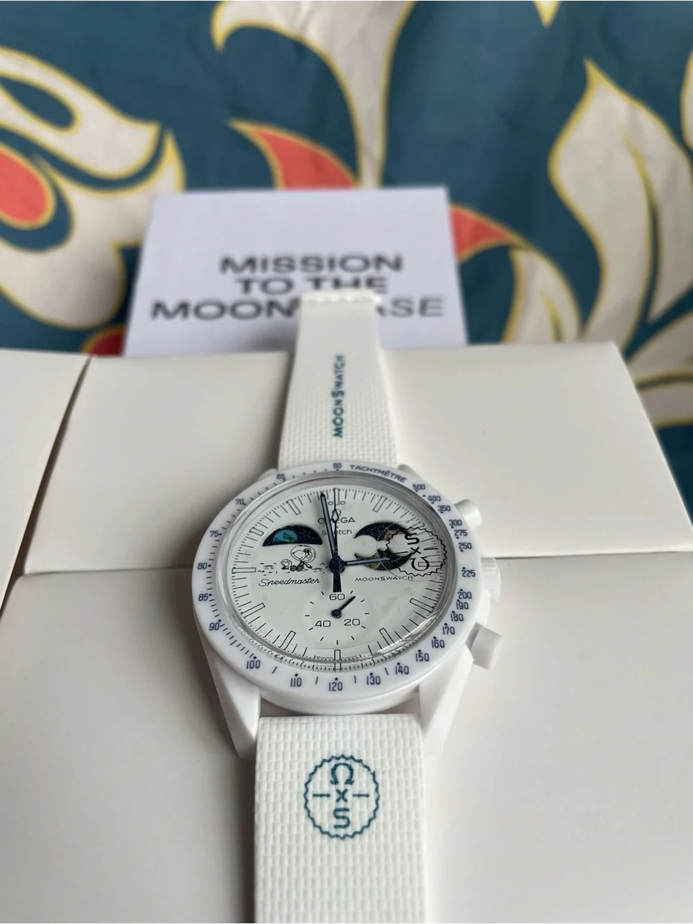 NWOT Omega x Swatch Mission to Earthphase Moonshine Gold Snoopy Cold Moon Full